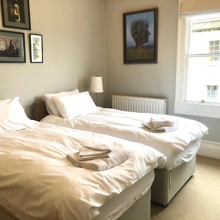 Lauras Townhouse Apartments Thomas Street Townhouse Μπαθ Εξωτερικό φωτογραφία