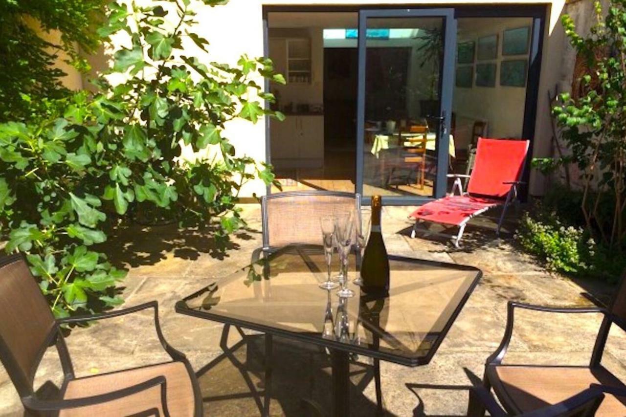 Lauras Townhouse Apartments Thomas Street Townhouse Μπαθ Εξωτερικό φωτογραφία