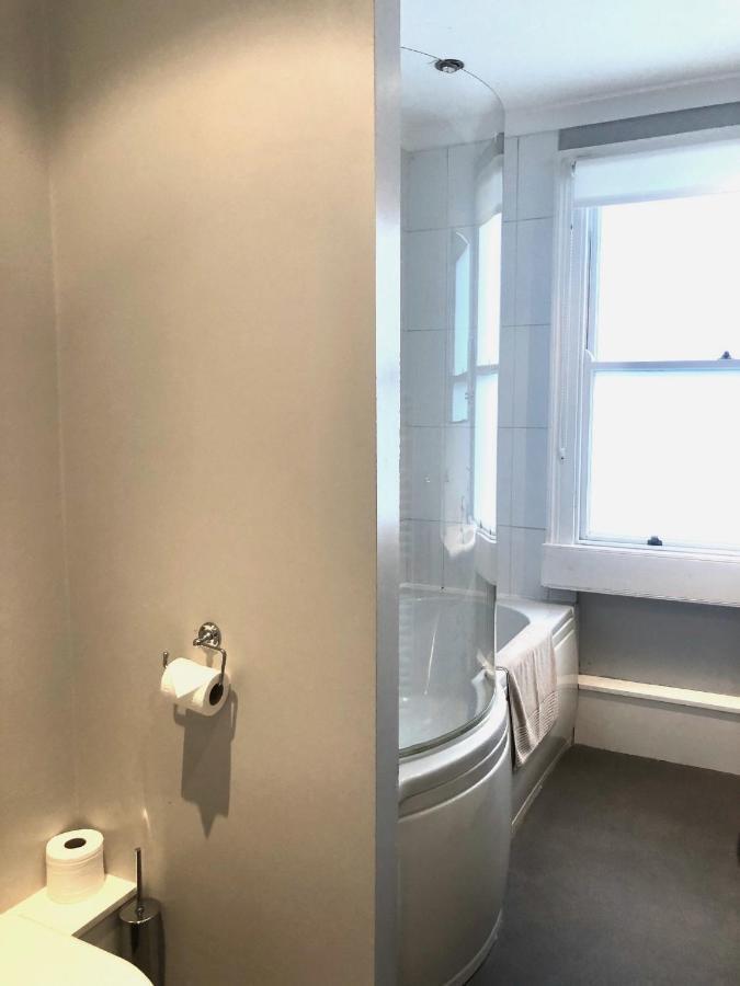 Lauras Townhouse Apartments Thomas Street Townhouse Μπαθ Εξωτερικό φωτογραφία