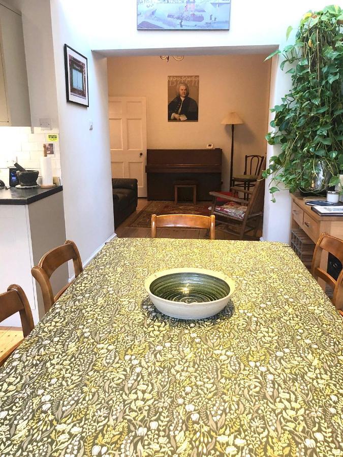 Lauras Townhouse Apartments Thomas Street Townhouse Μπαθ Εξωτερικό φωτογραφία