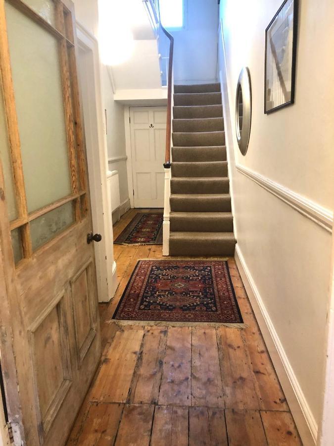 Lauras Townhouse Apartments Thomas Street Townhouse Μπαθ Εξωτερικό φωτογραφία